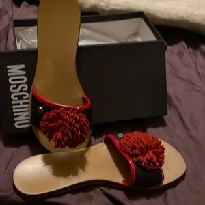 Love Moschino black and red slides